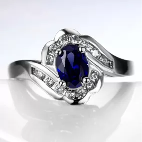 Lovely Oval Sapphire Blue Ring - 925 Sterling Silver